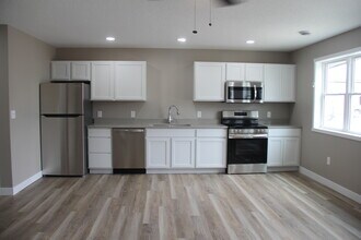 Island Glen #2 in Cumberland, WI - Foto de edificio - Building Photo