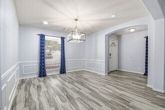 414 Willow Grove Dr in San Antonio, TX - Building Photo - Building Photo