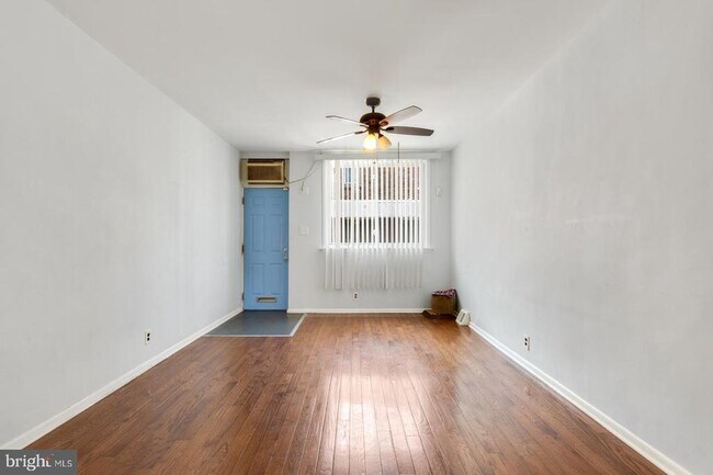 2503 E Auburn St in Philadelphia, PA - Building Photo - Building Photo