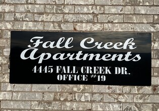 Fallcreek Apartments in San Angelo, TX - Foto de edificio - Building Photo