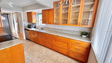 2612 Pearce Dr, Unit 211 in Clearwater, FL - Building Photo - Building Photo