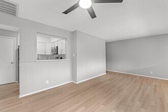 8903 Parkfield Dr in Austin, TX - Building Photo - Building Photo