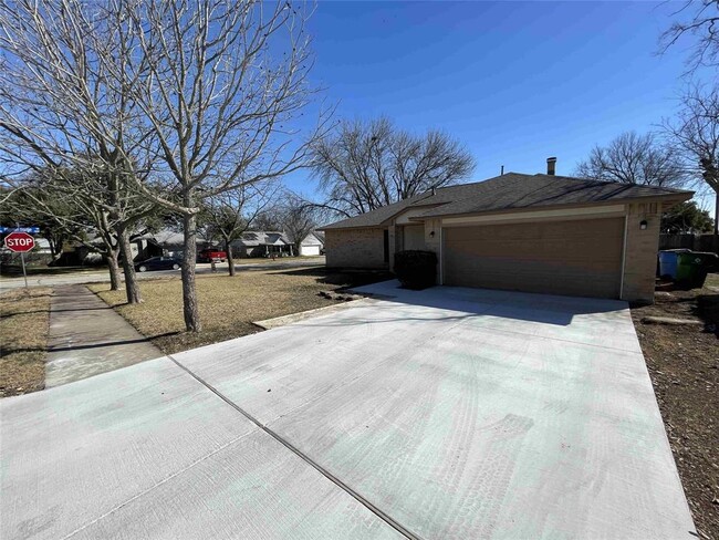 813 Clancy Wy in Pflugerville, TX - Building Photo - Building Photo