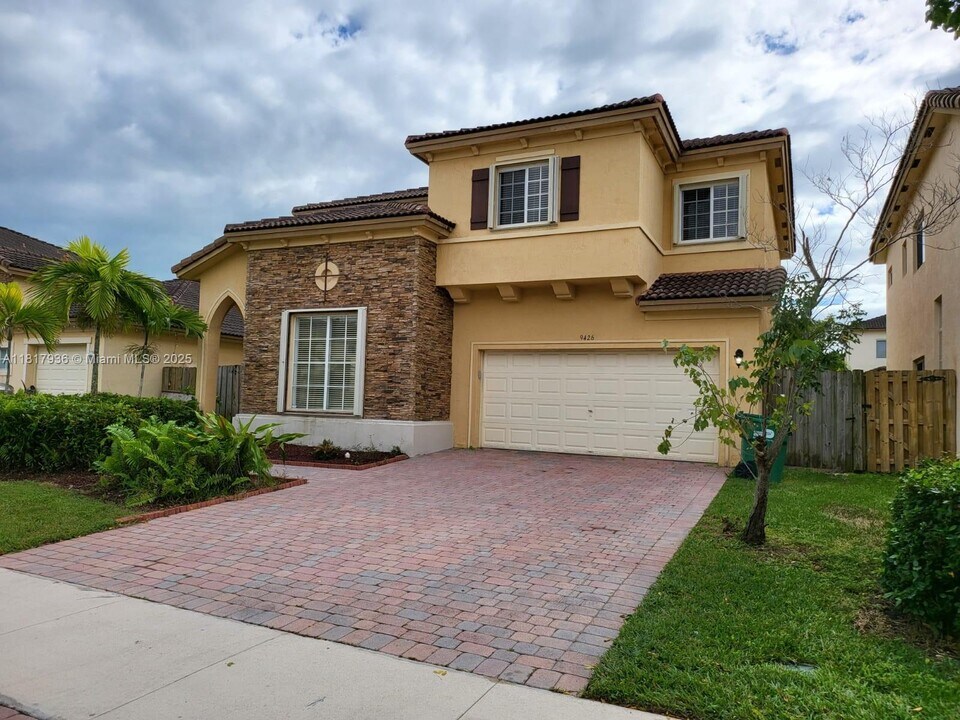 9426 SW 227th Terrace in Cutler Bay, FL - Building Photo