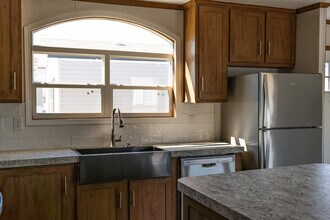 132 Ponderosa Way in Sanger, TX - Building Photo - Building Photo