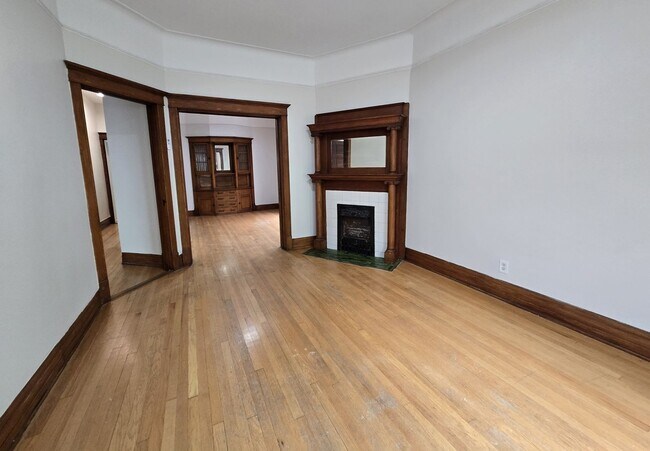property at 3710 N Lakewood Ave
