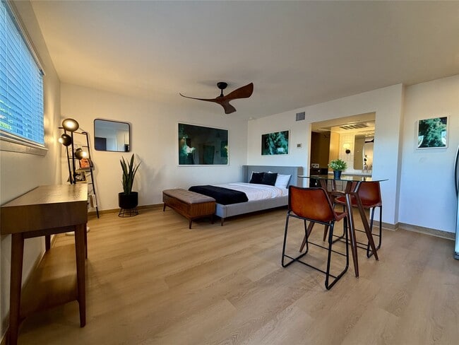 property at 1901 Richmond Ave.