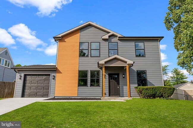 28 Rocky Pool Ln in Levittown, PA - Building Photo - Building Photo