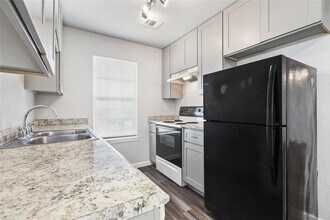 7415 Vintage Hills Dr in Austin, TX - Building Photo - Building Photo