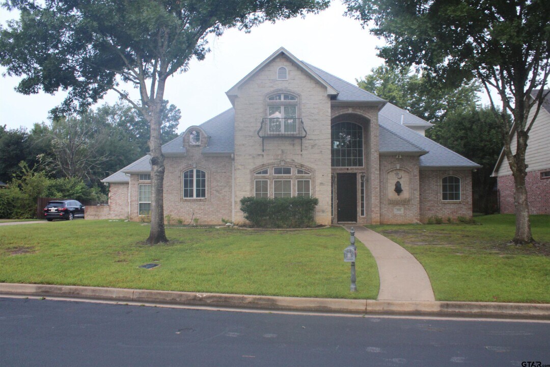 3826 Woods Blvd in Tyler, TX - Building Photo