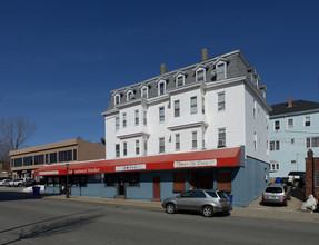 1572-1586 Pleasant St in Fall River, MA - Building Photo - Building Photo