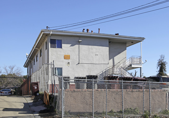 2216 E 23rd St in Oakland, CA - Building Photo - Building Photo