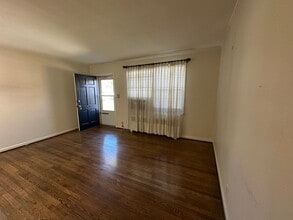 1700 Roslyn Dr in Burlington, NC - Building Photo - Building Photo