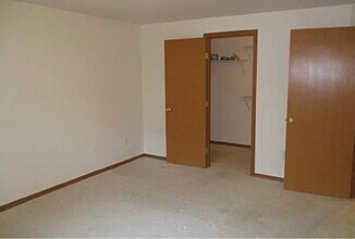 1200 E Libby Rd in Shelton, WA - Building Photo - Building Photo