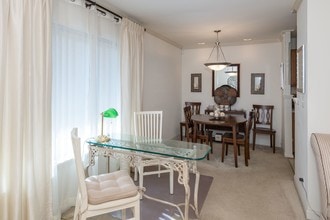 Ashton Glen Apartments in Manassas, VA - Building Photo - Building Photo