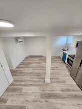 905 Smyth Rd in Ottawa, ON - Building Photo - Building Photo