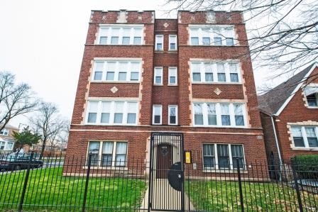 1738 W 77th St in Chicago, IL - Building Photo