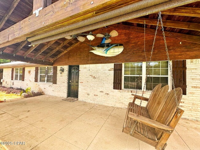 property at 112 Woodlawn Dr