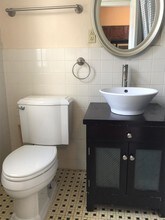 469 Delaware Ave-Unit -B in Albany, NY - Foto de edificio - Building Photo