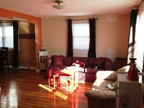 48 Saybrook St, Unit #1 in Boston, MA - Building Photo - Building Photo