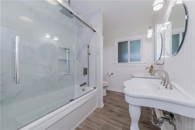 1001 Monterey Rd in Glendale, CA - Building Photo - Building Photo