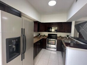 430 NW 20th St in Miami, FL - Building Photo - Building Photo
