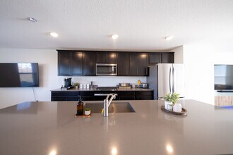 5877 156th Wy in Apple Valley, MN - Building Photo - Building Photo