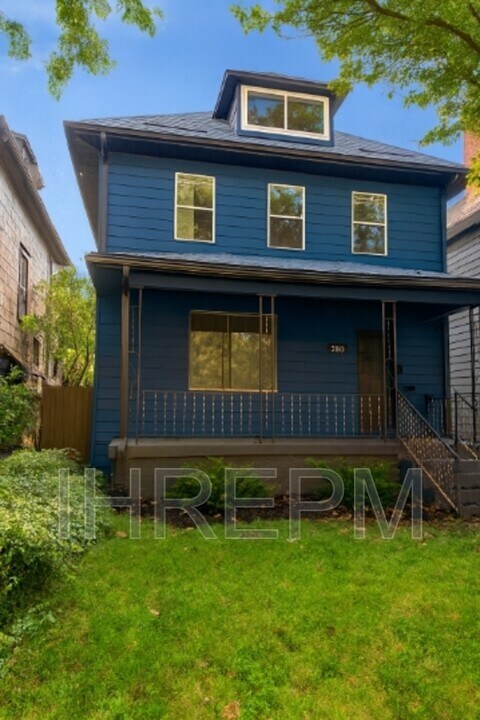 239 E Mithoff St in Columbus, OH - Building Photo
