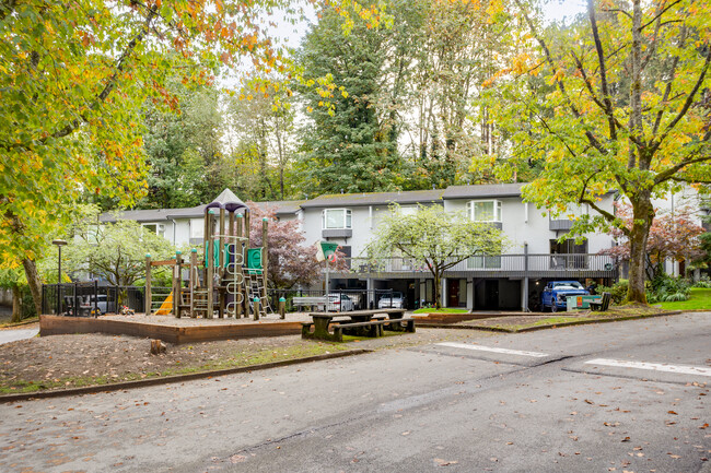 Tall Tree Estates in Port Moody, BC - Building Photo - Building Photo