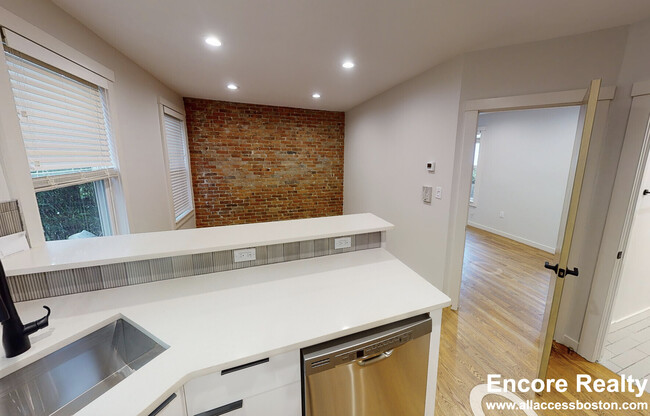4 Belvidere Pl, Unit #2 -1 in Cambridge, MA - Building Photo - Building Photo