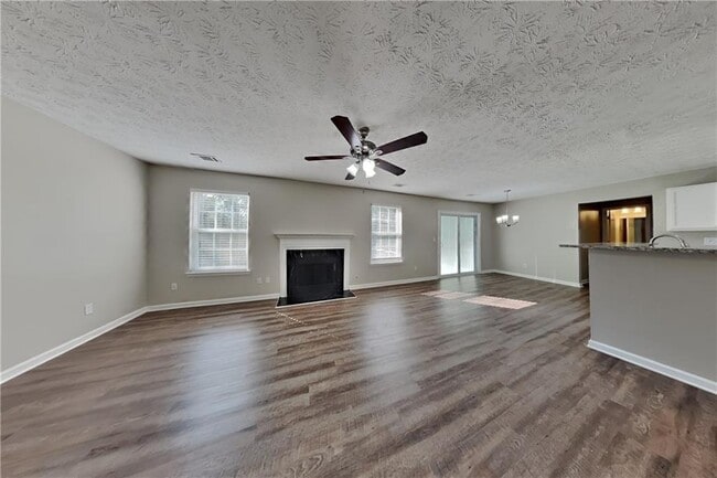 603 Stonecrest Dr in Loganville, GA - Building Photo - Building Photo