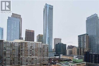 75-1475 St Nicholas St in Toronto, ON - Building Photo - Building Photo