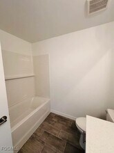 1820 NE 7th Pl in Cape Coral, FL - Building Photo - Building Photo