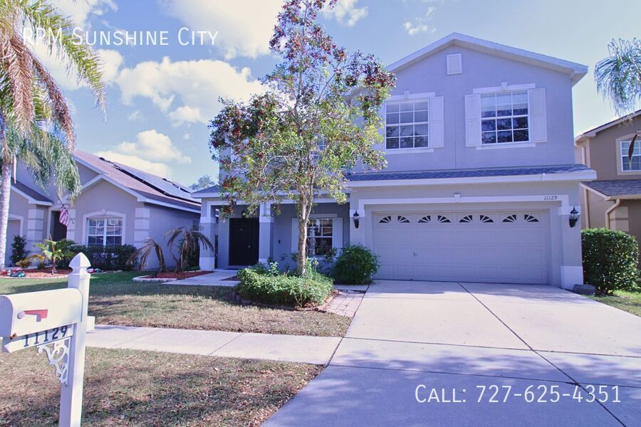 11129 Creek Haven Dr in Riverview, FL - Foto de edificio