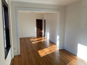 3018 W Schubert Ave, Unit Fl 1 in Chicago, IL - Building Photo - Building Photo