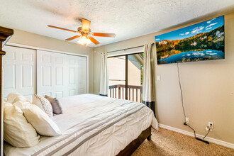 1699 US-98 in Mary Esther, FL - Building Photo - Building Photo