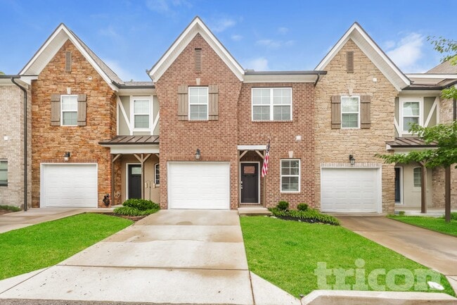 property at 125 Hickory Sta Ln