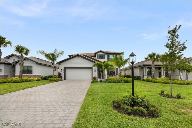 18676 Ives Dr in Estero, FL - Building Photo - Building Photo