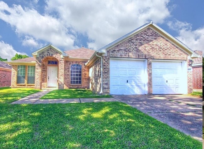 property at 4915 Lochman Ln