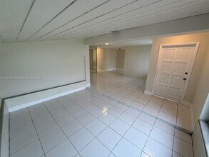 7410 Granada Blvd in Miramar, FL - Building Photo - Building Photo