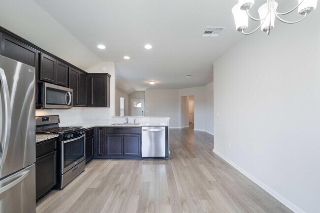 125 Frederick Dr in Georgetown, TX - Building Photo - Building Photo
