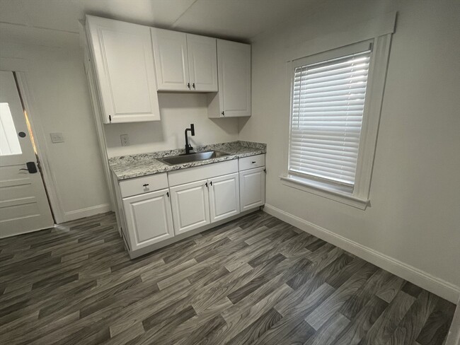 25 R Auburn St in Woburn, MA - Building Photo - Building Photo