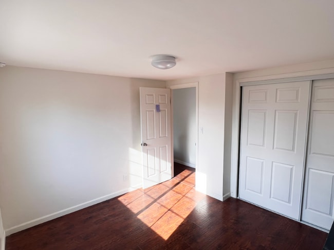 8010 Crosnoe Ave in Los Angeles, CA - Building Photo - Building Photo