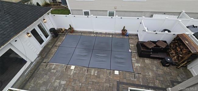 218 W Chester St in Long Beach, NY - Building Photo - Building Photo