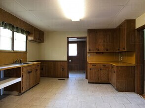 325 Cypress Ave in Adamsville, AL - Building Photo - Building Photo