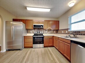 5140 Jessica Suzanne Dr in Morrow, OH - Foto de edificio - Building Photo