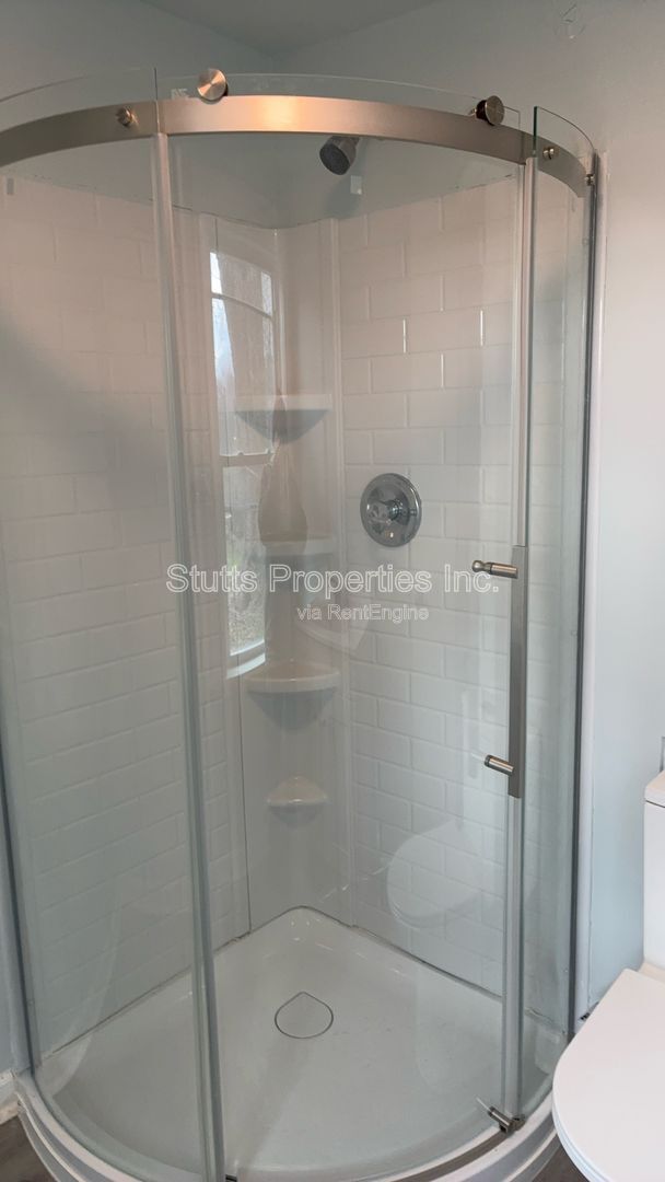 2410 Veterans Dr in Florence, AL - Building Photo - Building Photo