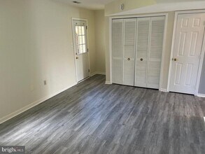 44120 Mistletoe Terrace in Ashburn, VA - Building Photo - Building Photo