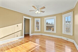 37 Arlington St in Portland, ME - Building Photo