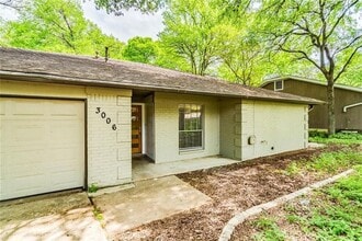 3006 Lakeside Dr in Austin, TX - Building Photo - Building Photo